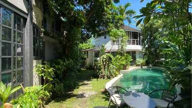 Rumah Elit LT 690 m2, area Seminyak, Badung