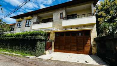 Jual Rumah Eksklusif Luas 210 m2 Area Jimbaran, Badung