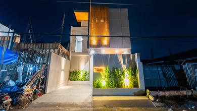 Jual Rumah Cantik LT 100 m2 area Seminyak, Badung