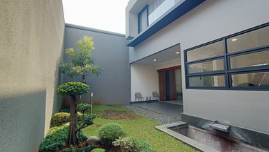 Jual Cepat Rumah Mewah di Batununggal, Bandung, LT 375 m2