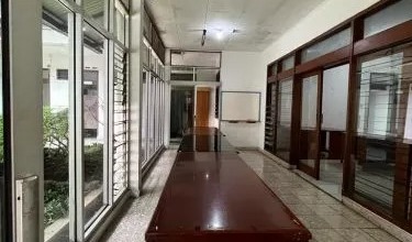 Ruang Usaha Lokasi Strategis Sayap Riau Cocok Untuk Kantor