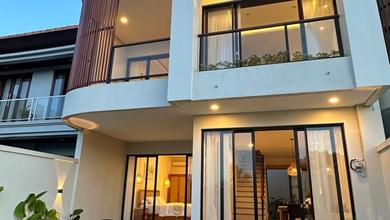 Jual Rumah Cantik LT 175 m2 di Jimbaran, Badung