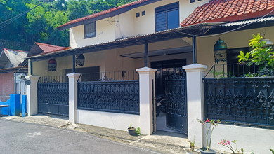 Rumah Dijual di Sri Rejeki, Semarang, LB 160m², Harga Terbaik!