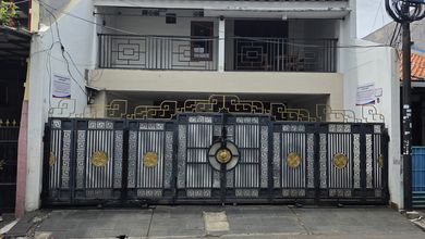 Rumah Modern Luas 200 Jual area Cempaka Putih, Jakarta Pusat