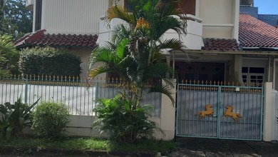 Rumah Modern LT 252 Jual area Intercon, Jakarta Barat