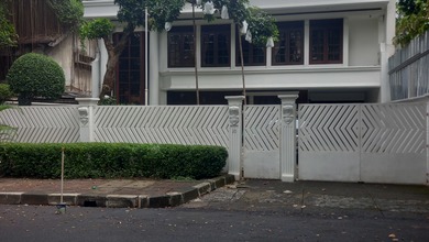 Jual Rumah Bagus Luas 621 m2 di Gondangdia, Jakarta Pusat