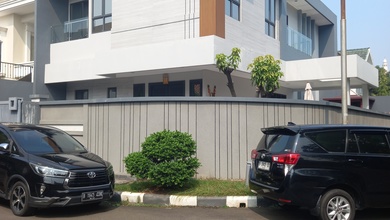 Jual Rumah Cantik Luas 275 m2 di Kembangan Baru, Jakarta Barat