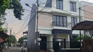 Jual Rumah Terkini di Kalibata, Jakarta Selatan LT 89 m2