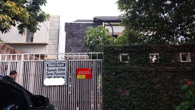 Rumah Modern area Duren Sawit, Jakarta Timur, LT 500 m2