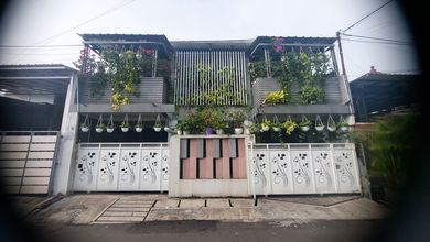 Jual Rumah Terkini area Pondok Bambu, Jakarta Timur LT 162 m2