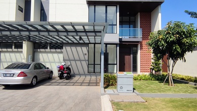 Jual Rumah Cantik LT 228 m2 di Summarecon Bandung, Bandung