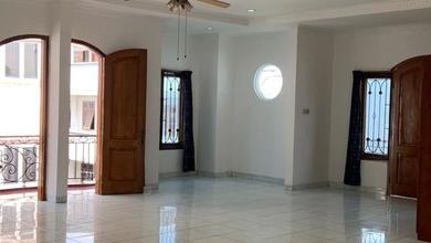Rumah Modern Luas 170 Jual area Jembatan Lima, Jakarta Barat