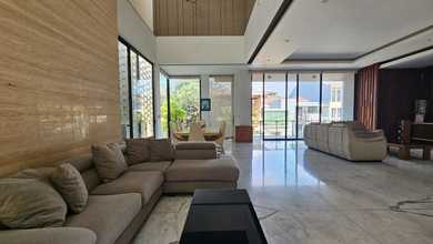 Hunian Elegan di Pluit, Jakarta Utara, 4 Kamar Tidur, LT 325m²