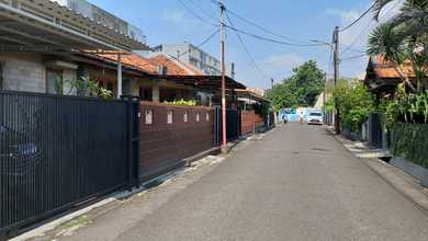 Rumah Elit Luas 340 m2, di Kebon Jeruk, Jakarta Barat