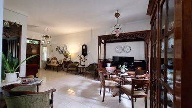 Rumah Sederhana area Bintaro, Tangerang Selatan, LT 180 m2