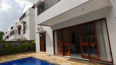 UBUD VILLA FOR RENT – 3 BR, FULLY FURNISHED & WEEKLY SERVICES!