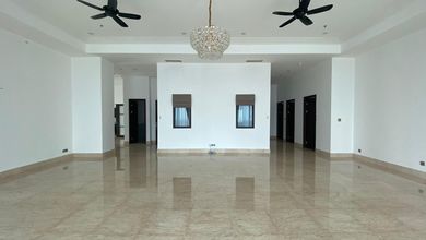 Apartemen 4BR Kondisi Baik Terjangkau Minimalis Unfurnished Kebayoran Baru Jakarta Selatan