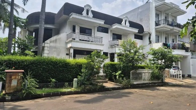 Jual Rumah Mewah LT 357 m2 Area Bintaro, Tangerang Selatan