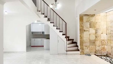 Rumah Modern Luas 144 Jual area Sektor 9-Bintaro, Tangerang Selatan