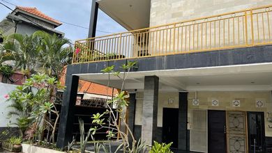 Jual Rumah Bagus LT 280 m2 area Denpasar Barat, Denpasar