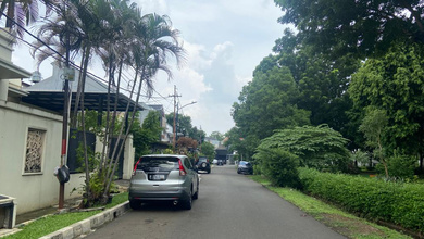 Jual Rumah Siap Tinggal di Lebak Bulus, Jakarta Selatan, LT 300 m2