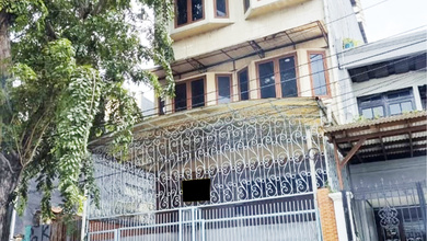 Rumah Premium di Grogol, Jakarta Barat, LT 500 m2