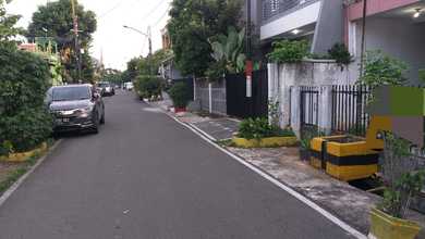 Rumah Modern di Kampung Ambon, Jakarta Timur, LT 150 m2