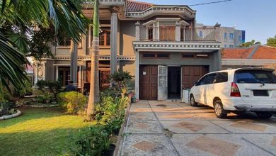 Jual Rumah Siap Tinggal di Pondok Indah, Jakarta Selatan, LT 583 m2