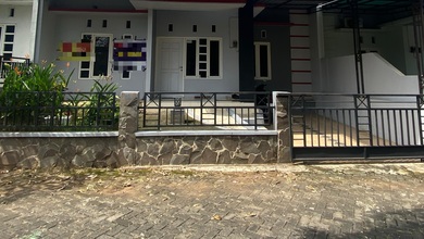 Jual Rumah Eksklusif LT 112 m2 di Tembalang, Semarang