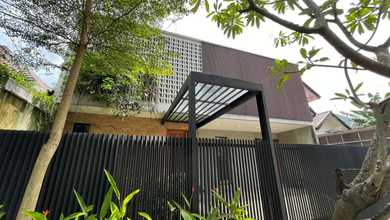Jual Rumah Cantik LT 187 m2 di Lebak Bulus, Jakarta Selatan