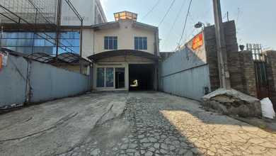 Jual Rumah Cantik Luas 316 m2 di Lembang, Bandung