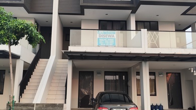 Disewakan Cepat Rumah Cantik dengan Lahan Luas 75 m2 di Pantai Indah Kapuk