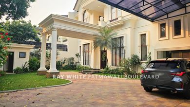 Rumah Bagus Adiyaksa Lebak Bulus 