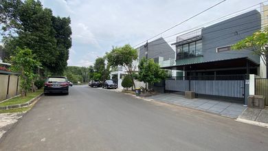 Rumah Elit LT 151 m2, area Lebak Bulus, Jakarta Selatan