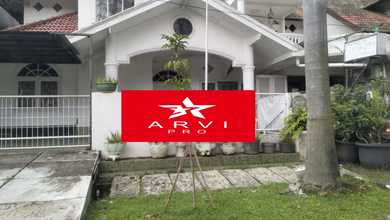 Rumah 2 Lantai Strategis Di Kemang Pratama, Bekasi 