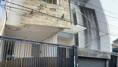 Jual Cepat Rumah Elit di Cengkareng, Jakarta Barat, LT 207 m2