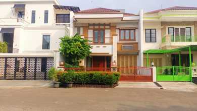 Rumah Eksklusif LT 220 m2, area Kembangan, Jakarta Barat