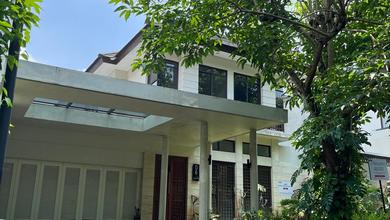 Jual Rumah Megah LT 304 m2 Kawasan Lebak Bulus, Jakarta Selatan
