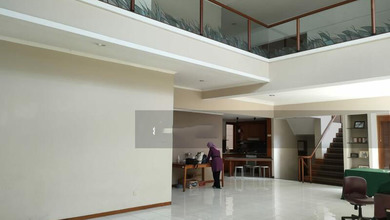 Jual Rumah Eksklusif Luas 800 m2 di Setiabudi, Bandung