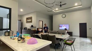 Jual Rumah Eksklusif Luas 300 m2 Area Suvarna Sutera, Tangerang