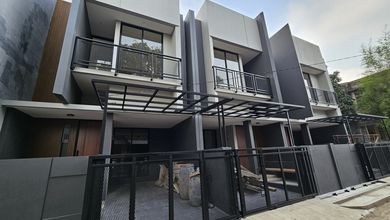 Jual Rumah Siap Huni di Gading Serpong, Tangerang, LT 50 m2