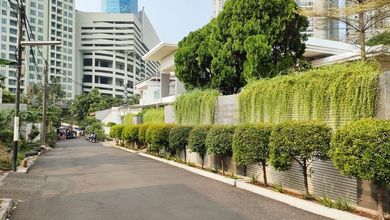 Jual Rumah Terkini area Tanjung Duren, Jakarta Barat LT 832 m2