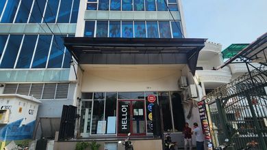 Dijual Ruko Ukuran Besar Siap Pakai Hadap Jalan Besar