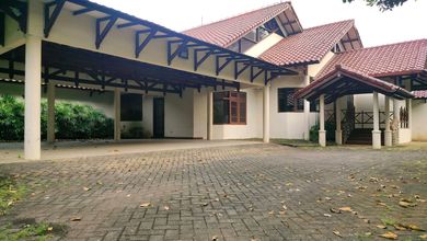 Jual Rumah Eksklusif LT 1910 m2 Kawasan Lebak Bulus, Jakarta Selatan