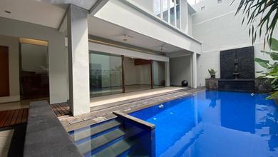Rumah modern dengan Lahan 500 m2 Daerah Pondok Indah, Jakarta Selatan