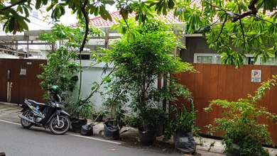 Jual Rumah Siap Huni area Bendungan Hilir, Jakarta Pusat, LT 296 m2