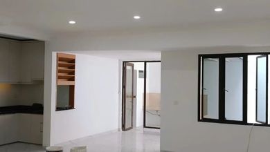 Jual Rumah Cantik Luas 144 m2 area Alam Sutera, Tangerang