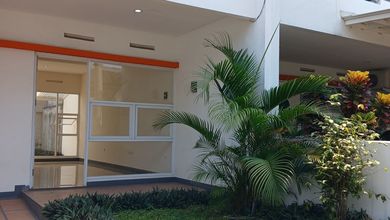 Rumah Mewah LT 111 m2, area Arcamanik, Bandung