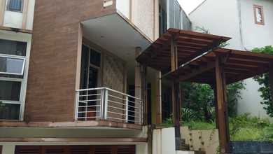 Rumah Mewah LT 230 m2, di Lebak Bulus, Jakarta Selatan