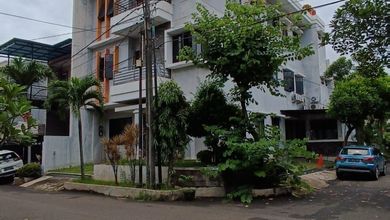 Rumah Modern LT 239 Jual di Kelapa Gading, Jakarta Utara